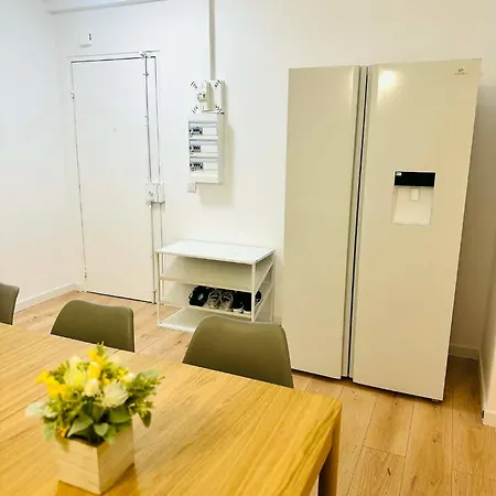 Apartament 4 Parisian Suburbs, 5-room Apartment, *